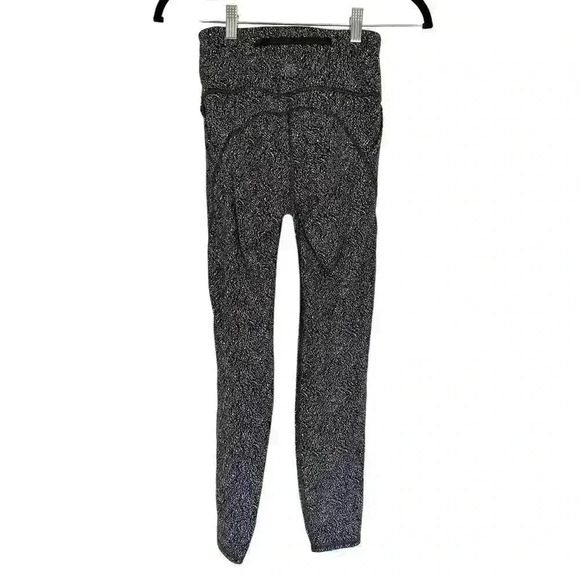 ATHLETA LIGHTNING STATIC 7/8 TIGHT SIZE XS - Picture 4 of 9